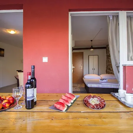 Hajdi Apartament *