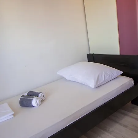 Hajdi Apartament *
